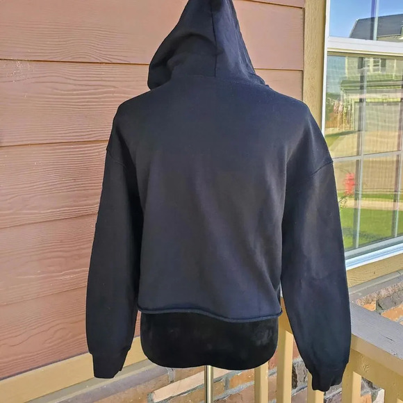 Star Wars Black Graphic Cropped Women's Hoodie Size Medium NWOT - Picture 3 of 15